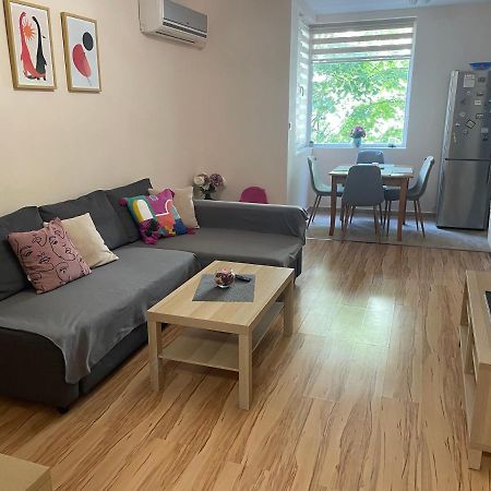 Geri Apartment بورغاس المظهر الخارجي الصورة