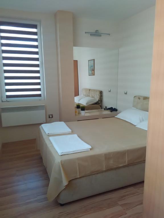 Geri Apartment بورغاس المظهر الخارجي الصورة