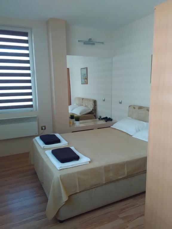 Geri Apartment بورغاس المظهر الخارجي الصورة
